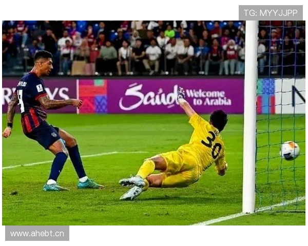 申花进攻宽度不足、边路打不开：战术问题还是球员能力不足正对比赛造成影响？